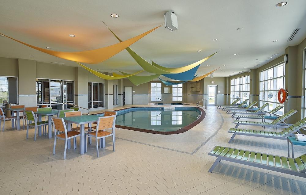 Hampton Inn By Hilton Calgary Airport North מראה חיצוני תמונה