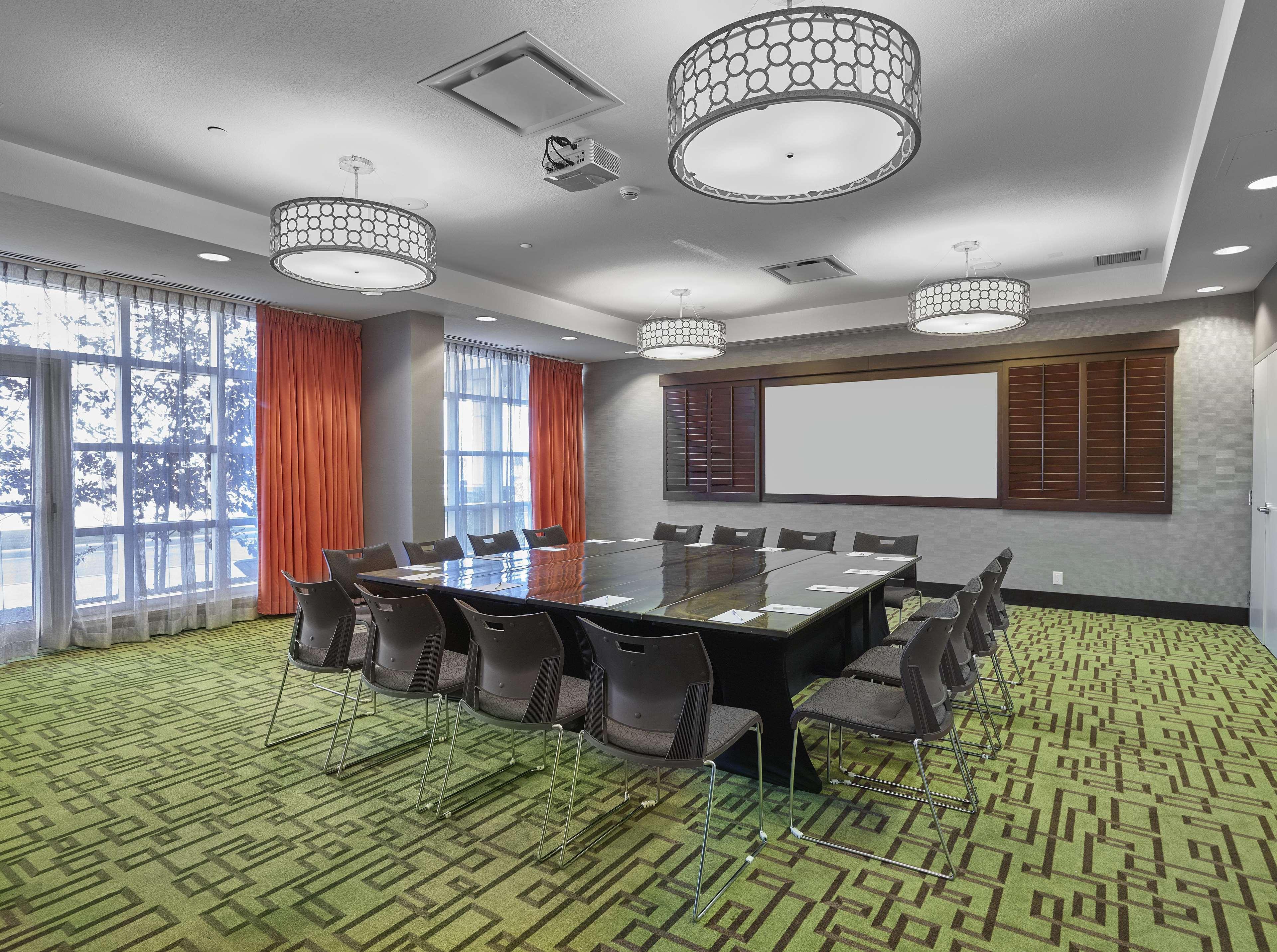 Hampton Inn By Hilton Calgary Airport North מראה חיצוני תמונה