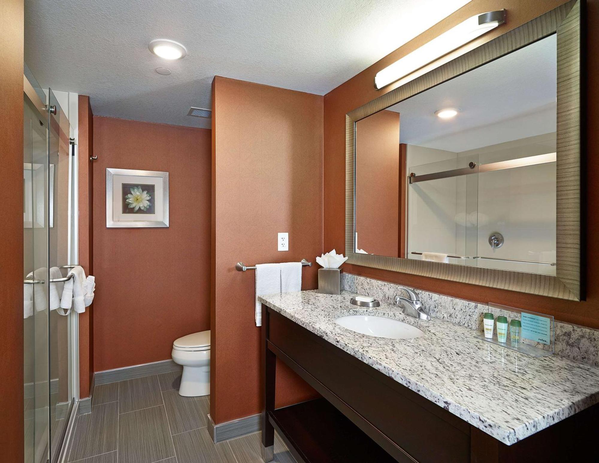 Hampton Inn By Hilton Calgary Airport North מראה חיצוני תמונה