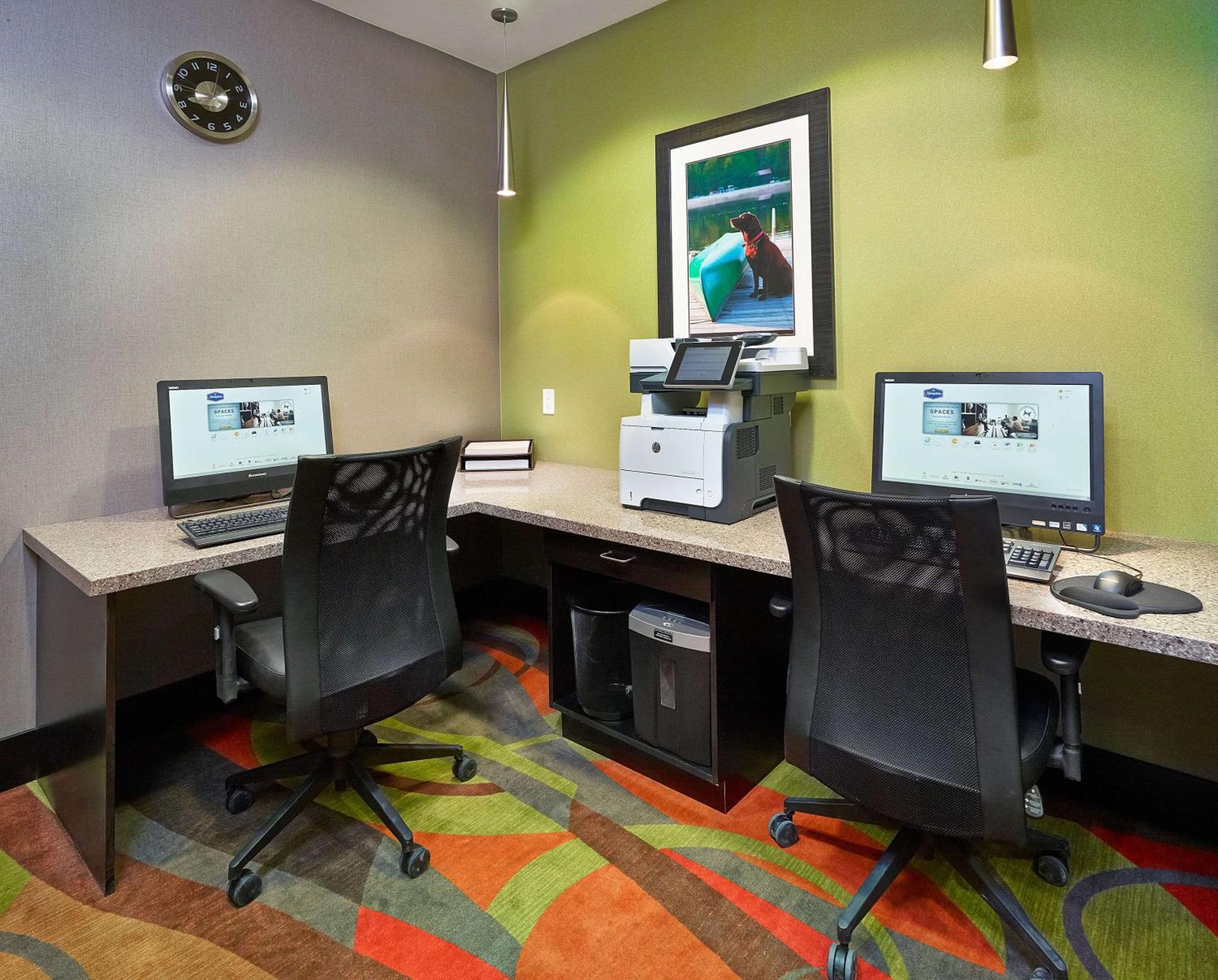 Hampton Inn By Hilton Calgary Airport North מראה חיצוני תמונה