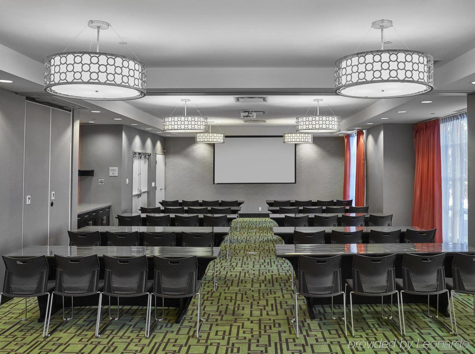 Hampton Inn By Hilton Calgary Airport North מראה חיצוני תמונה